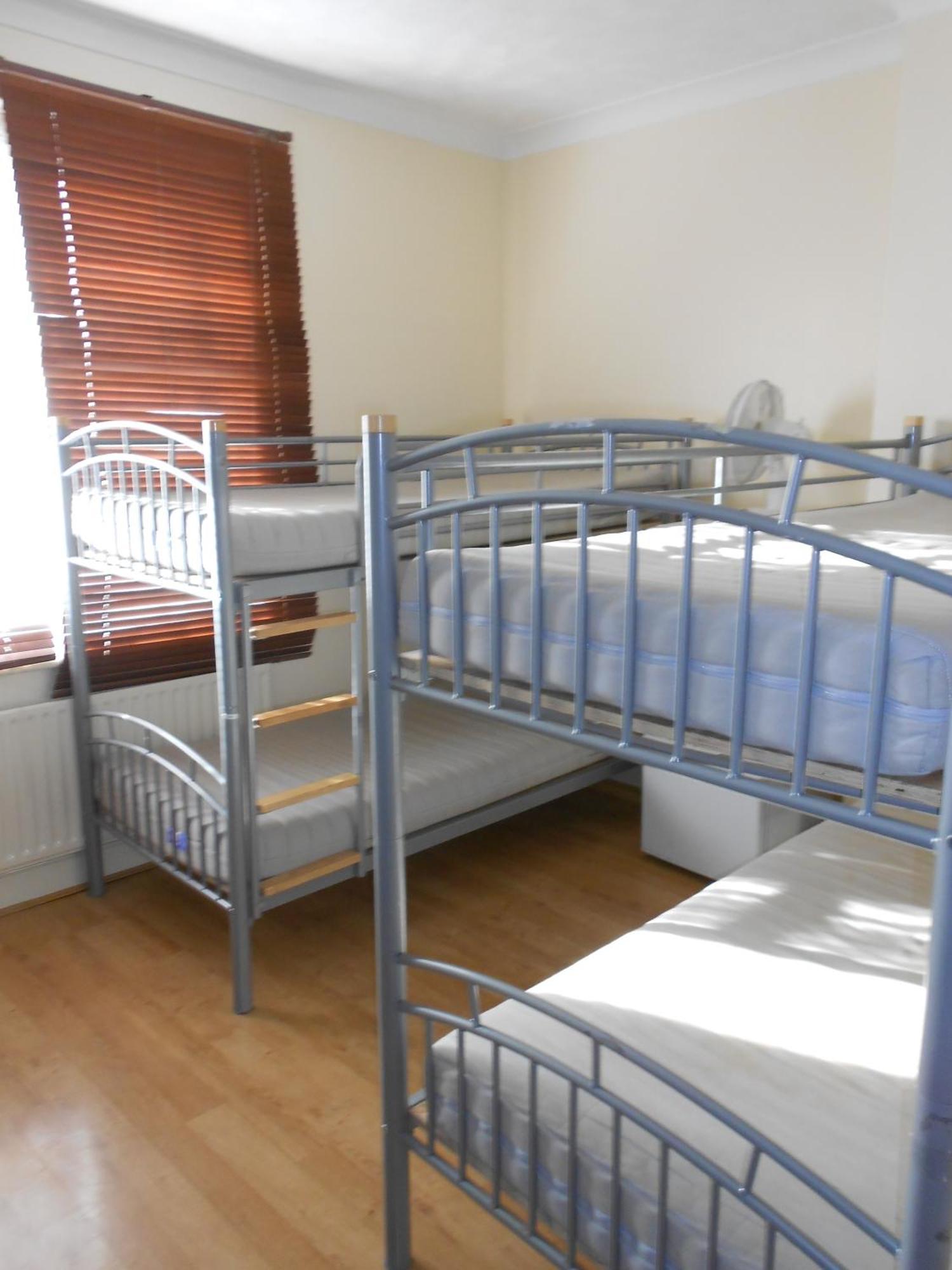 24/7 London Hostel Exterior photo